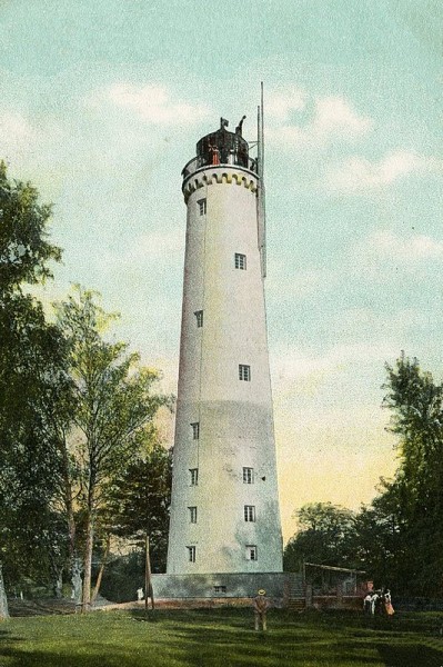 Stara latarnia wysadzona w 1945 roku