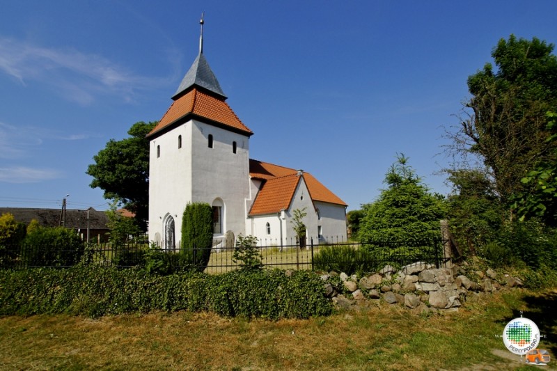 Śwołowo - zabytkowy kościół ok. XV w.
