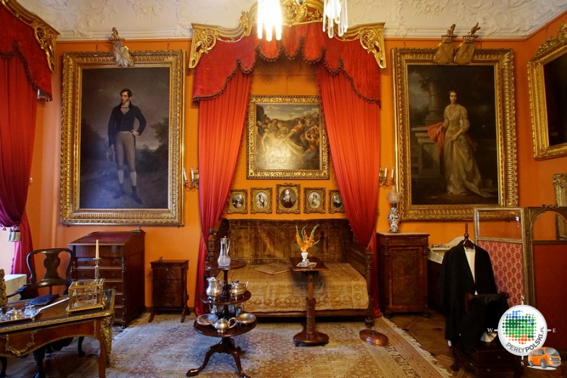 Pałac w Kozłówce - sypialnia hrabiego Konstantego